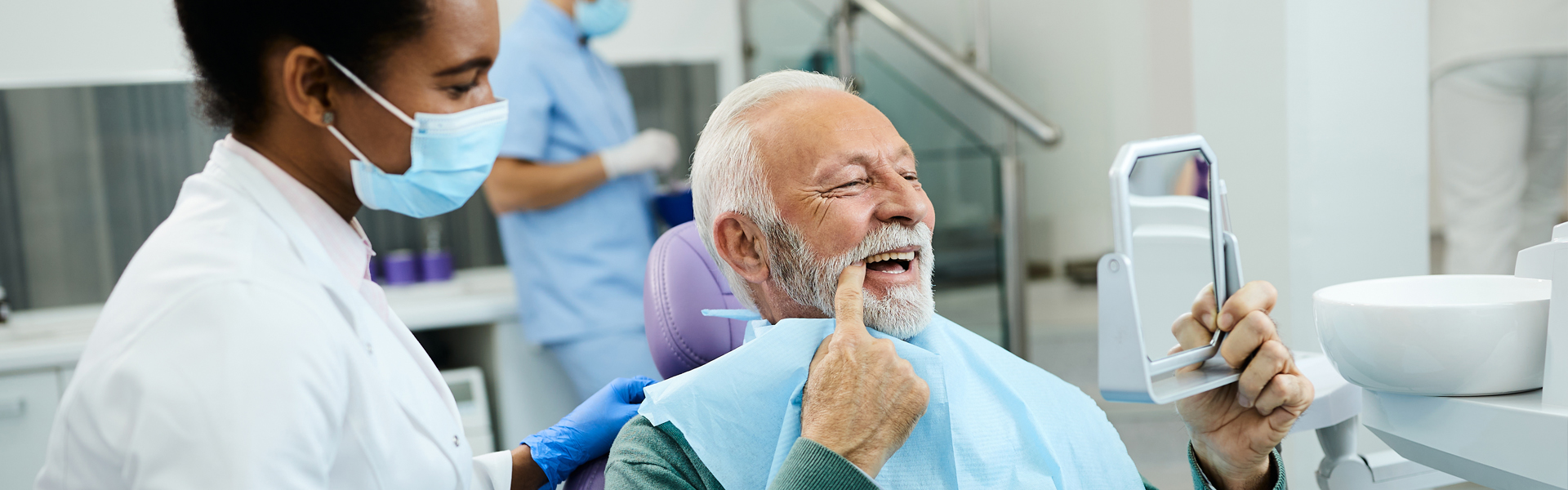 Can a Smile Makeover Procedures Fix Crooked Teeth and Gaps?